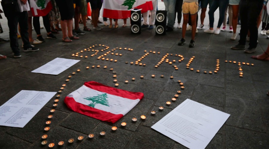 Rassemblement suite à l'explosion à Beyrouth